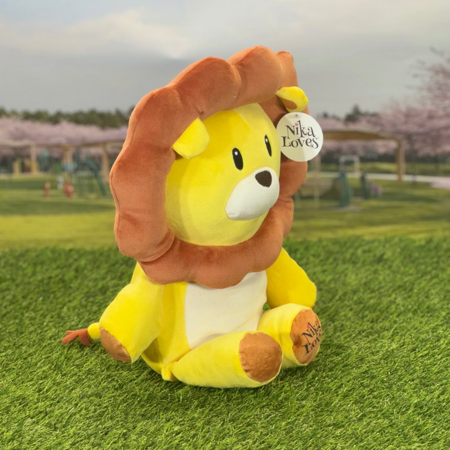 Large Leo the Lion, Plush Stuffed Animal